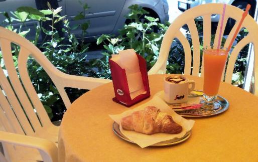 Francesco B&B - Torre Canne Exterior foto